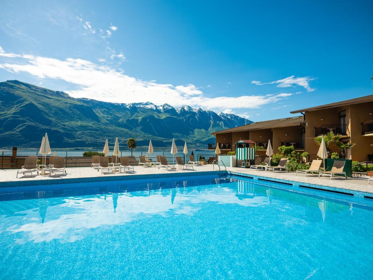 Hotel Leonardo Da Vinci Лімоне-суль-Гарда Екстер'єр фото