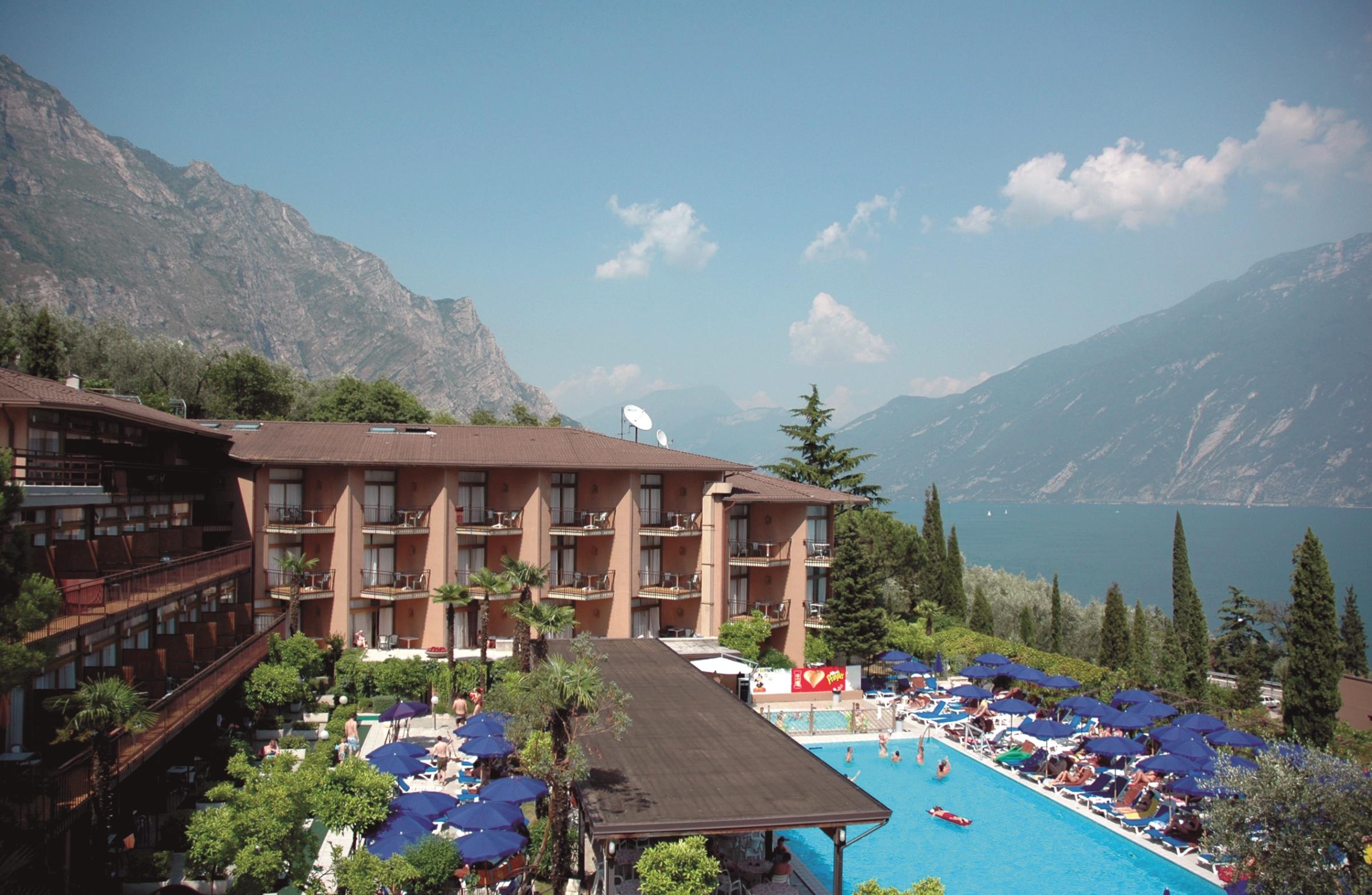 Hotel Leonardo Da Vinci Лімоне-суль-Гарда Екстер'єр фото